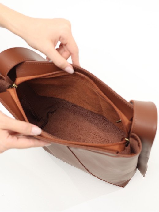 Жіночий шкіряний шопер "Монтенегро" у лімітованому коньячному 