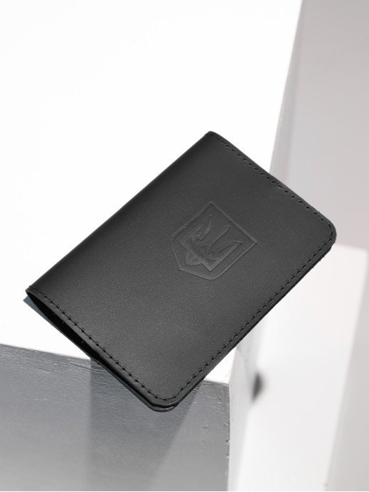 Обкладинка "Герб" для паспорта у класичному чорному Обкладинка "Герб" для паспорта у класичному чорному