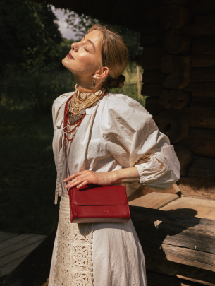 Жіноча шкіряна сумка "Черемош"  у лімітованому вишневому