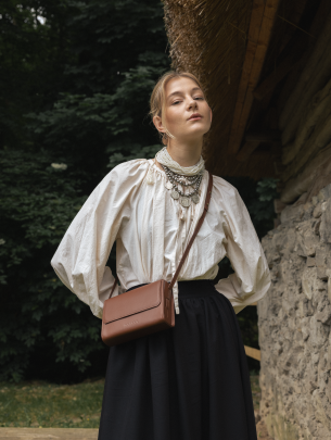 Жіноча шкіряна сумка "Черемош" у лімітованому коньячному