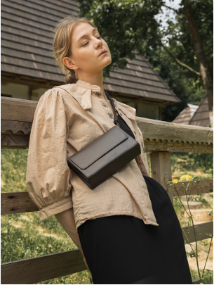 Жіноча шкіряна сумка "Черемош" у лімітованому коричневому