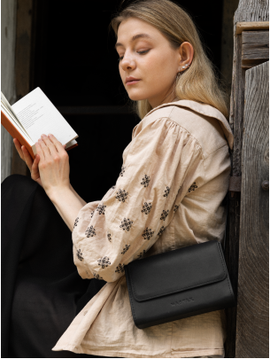 Жіноча шкіряна сумка "Черемош"  у лімітованому чорному