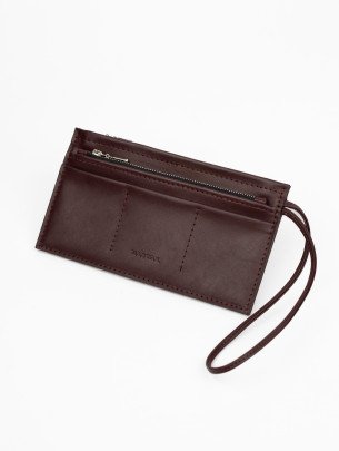 Шкіряний клатч з ремінцем бордовий