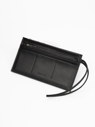 Шкіряний клатч з ремінцем чорний 