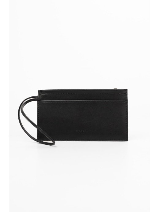 Шкіряний клатч з ремінцем чорний 