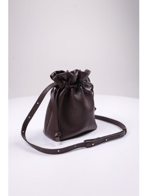 Жіноча сумка-мішечок "Цвіт" коричнева шкіряна Жіноча сумка-мішечок "Цвіт" коричнева шкіряна
