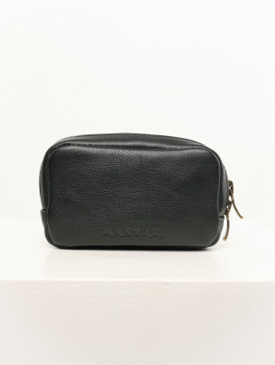 Шкіряна міні-косметичка у лімітованому чорному