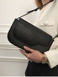 "Ліон" сумка-багет чорна жіноча шкіряна