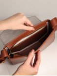 "Кіото" коньячна жіноча шкіряна сумка "Кіото" коньячна жіноча шкіряна сумка