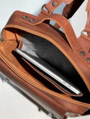 Чоловічий шкіряний рюкзак "Бремен" у вінтажному коньячному