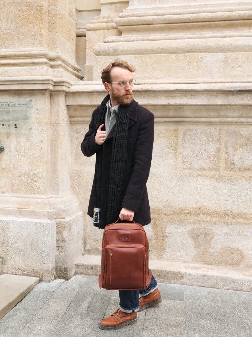 Чоловічий шкіряний рюкзак "Осло" у вінтажному коньячному Чоловічий шкіряний рюкзак "Осло" у вінтажному коньячному