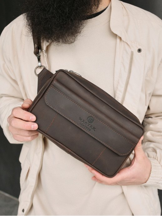 Чоловіча шкіряна бананка "Київ" у вінтажному коричневому 