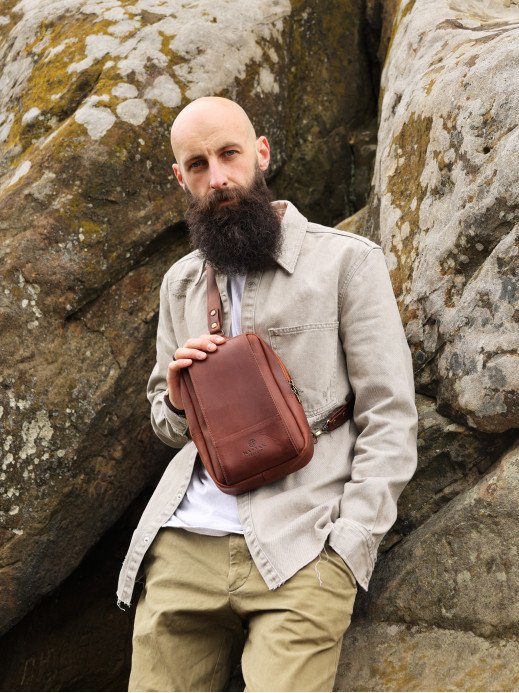 Чоловіча шкіряна сумка "Люксембург" у вінтажному коньячному Чоловіча шкіряна сумка "Люксембург" у вінтажному коньячному