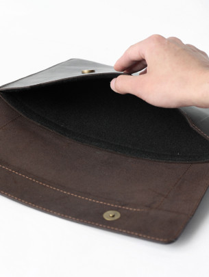 Шкіряний чохол для ноутбука у вінтажному коричневому 