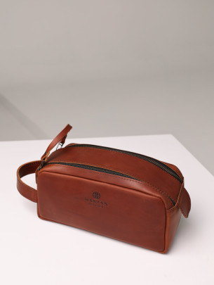 Шкіряна косметичка у вінтажному коньячному 