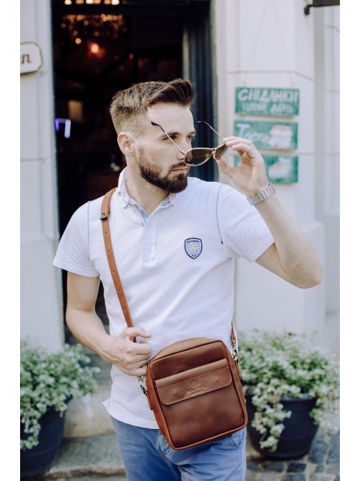 Чоловіча шкіряна сумка під документи у вінтажному коньячному Чоловіча шкіряна сумка під документи у вінтажному коньячному