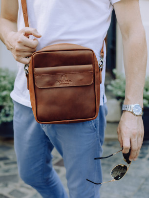 Чоловіча шкіряна сумка під документи у вінтажному коньячному