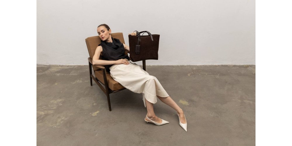 Нова колекція жіночих сумок  [Тут і зараз] і дзеркало мрій