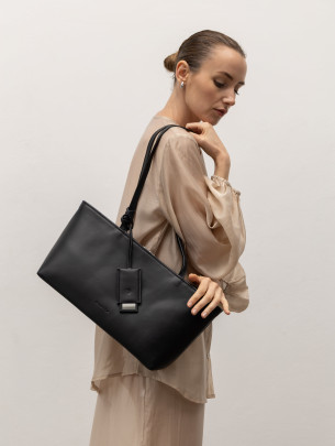 Жіноча сумка "Фрагмент" шкіряна чорна 