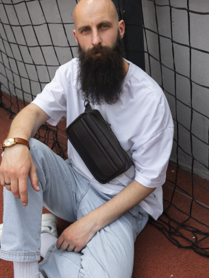 Чоловіча шкіряна бананка "Київ" у лімітованому коричневому