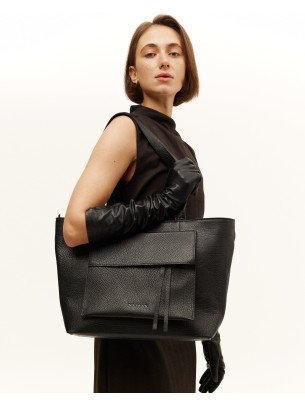 "Соло" фактурна чорна шкіряна сумка "Соло" фактурна чорна шкіряна сумка