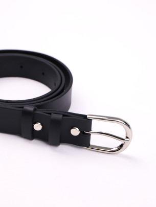 Black women´s belt with a round buckle