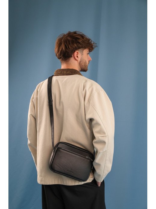 Чоловіча сумка "Ритм" формат S чорна шкіряна Чоловіча сумка "Ритм" формат S чорна шкіряна