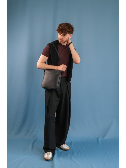 Чоловіча сумка "Ритм" формат M чорна шкіряна Чоловіча сумка "Ритм" формат M чорна шкіряна