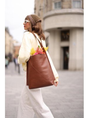 Жіночий шкіряний шопер "Монтенегро" у лімітованому коньячному 