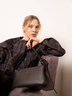 Жіноча сумка "Рима" коричнева шкіряна 