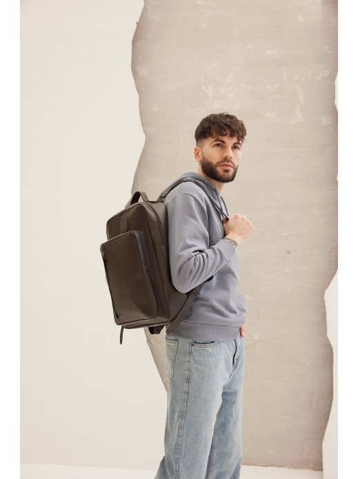 Чоловічий шкіряний рюкзак "Осло" у лімітованому коричневому Чоловічий шкіряний рюкзак "Осло" у лімітованому коричневому