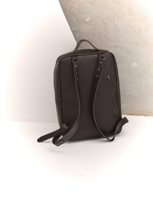 Чоловічий шкіряний рюкзак "Осло" у лімітованому коричневому Чоловічий шкіряний рюкзак "Осло" у лімітованому коричневому