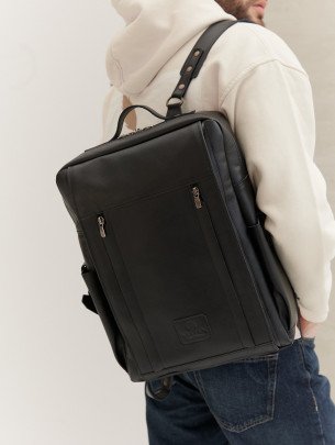Leather bagpack "Bremen" in limited black