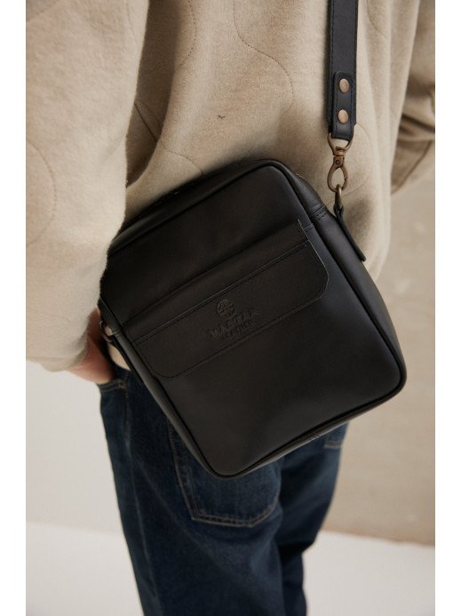 Чоловіча шкіряна сумка для документів у лімітованому чорному